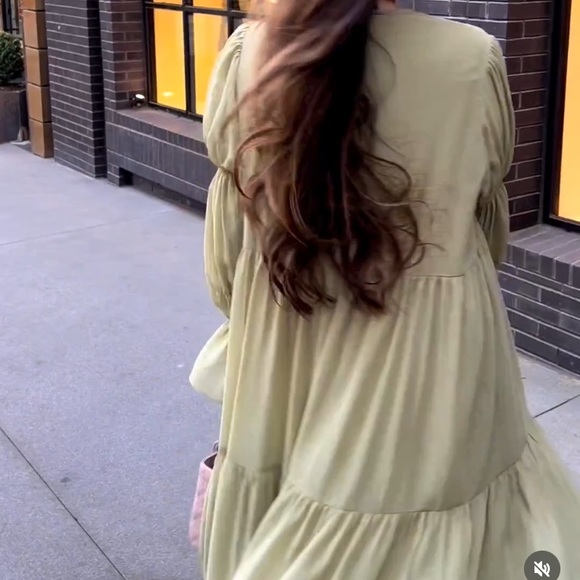 SOLD. Zahraa the label abaya /dress/gown - Picture 4 of 8